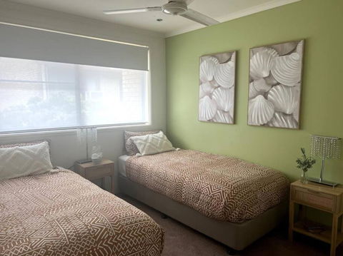 A Touch Of Lux In The Redlands! - Accommodation Port Macquarie 3