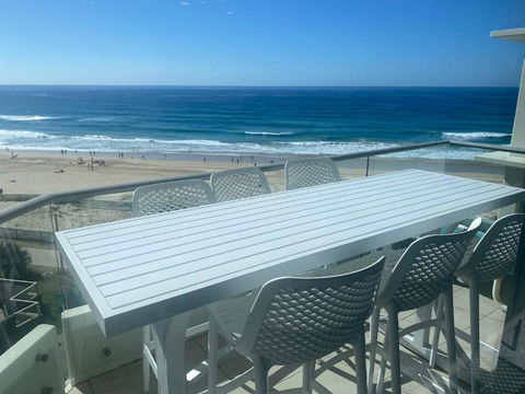 Absolute Beach Frontage Two Bedroom - Accommodation Port Macquarie 0