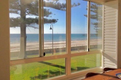 Absolute Beachfront Apartment, Amazing Sunsets - Accommodation Port Macquarie 0