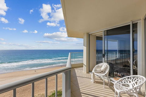 Absolute Beachfront Apartment - Accommodation Port Macquarie 1