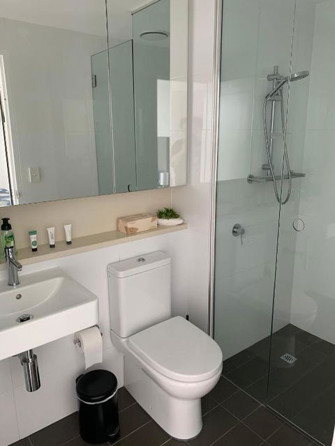 Absolute Waterfront Darwin - 1 Bedroom Apartments Over The Water - Accommodation Port Macquarie 3