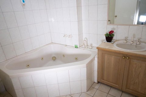 Admiralty Inn - Accommodation Port Macquarie 4