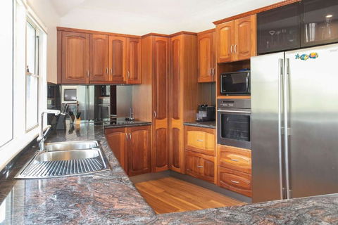 Aegean On The Beach - Accommodation Port Macquarie 4