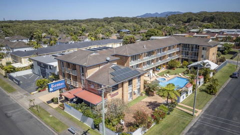 Affordable, Pool, Spa, Beach, Bbq, Sleeps 4 - Accommodation Port Macquarie 4