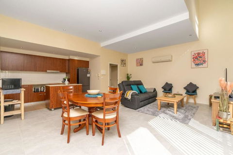 Absolutely Spacious APT Unit Between ANU And City - Accommodation Port Macquarie 0