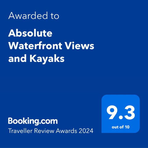 Absolute Waterfront Views And Kayaks - Accommodation Port Macquarie 0