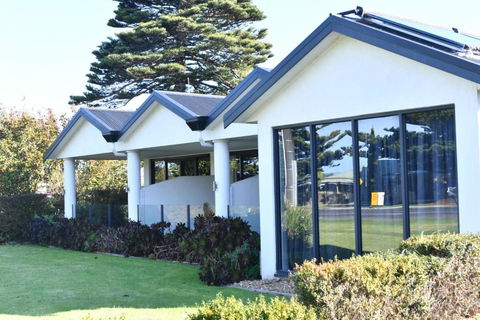A1 Motels And Apartments Port Fairy - Accommodation Port Macquarie 4