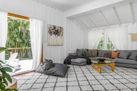 A Perfect Stay - San Juan Surfers Cottage - Accommodation Port Macquarie 2