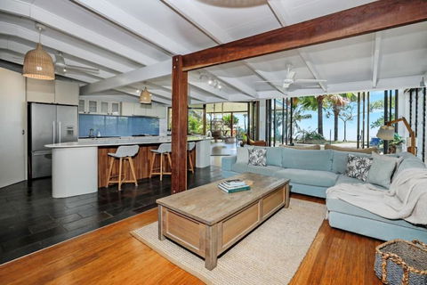 Absolute Beachfront House With Private Pool - Accommodation Port Macquarie 1