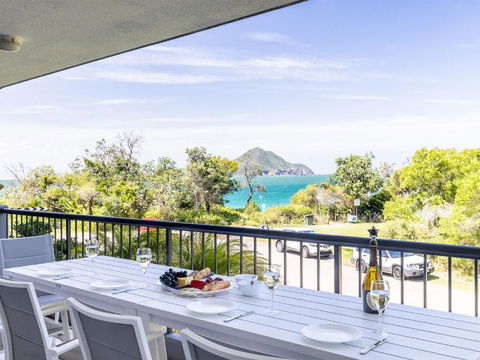 Albacore 3 Waterfront Pool Lift And Views - Accommodation Port Macquarie 0