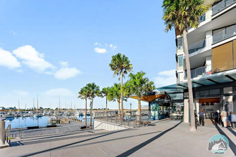 Aircabin - Shell Cove - Next To Marina - 2BR Apt - Accommodation Port Macquarie 0