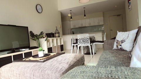 Aircon, Nespresso, Wine - Accommodation Port Macquarie 0