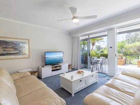 Albacore 1 12 Ondine St Nelson Bay - Accommodation Port Macquarie 1