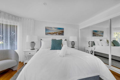 All About The View - Accommodation Port Macquarie 4