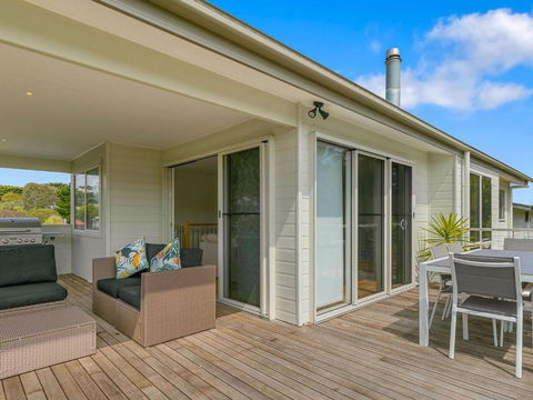 All Decked Out - Accommodation Port Macquarie 3
