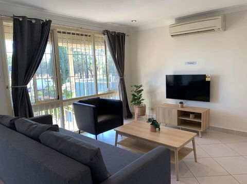 All In 3 Bedrooms,Fairfield West - Accommodation Port Macquarie 0