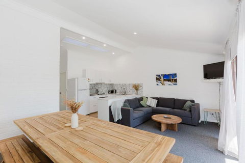 Alpha Centauri 7 Of 39 Gippsland Street - Accommodation Port Macquarie 0