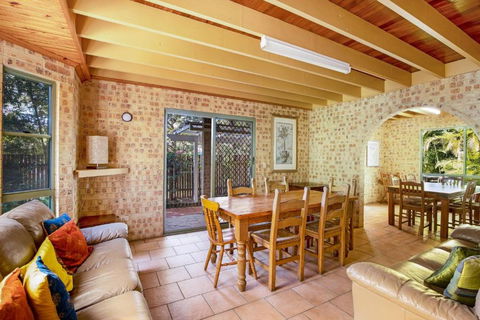 Amaroo Rainbow Shores - Accommodation Port Macquarie 2