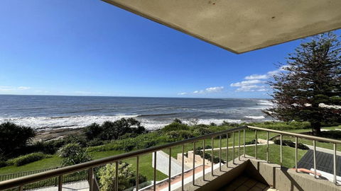 Amazing Views! Unit 3 Edgecliffe - Accommodation Port Macquarie 1