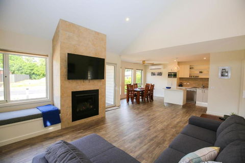 Amber Mist Villa - Two - Accommodation Port Macquarie 0