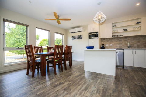 Amber Mist Villa - Two - Accommodation Port Macquarie 3