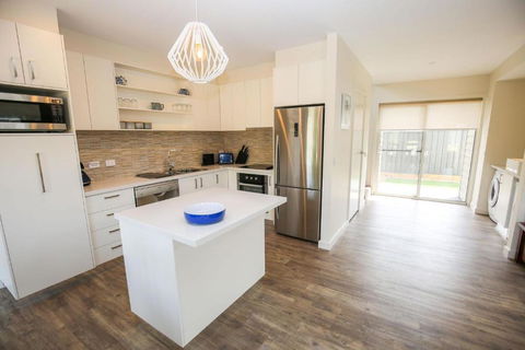Amber Mist Villa - Two - Accommodation Port Macquarie 4