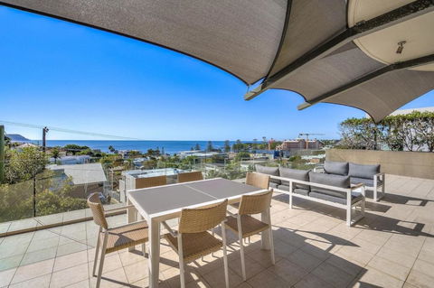 Amelie - Luxury Beach View Condo Minutes To Beach - Accommodation Port Macquarie 1