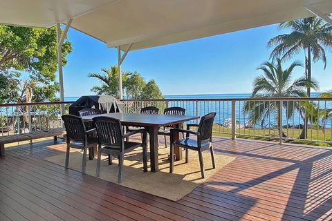 AMITY TREETOPS - Accommodation Port Macquarie 0