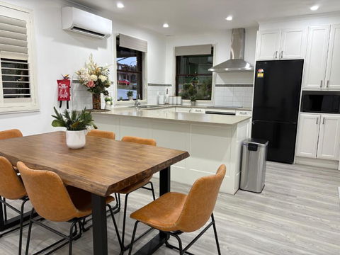 An Enchating And Enriching Home - Accommodation Port Macquarie 3