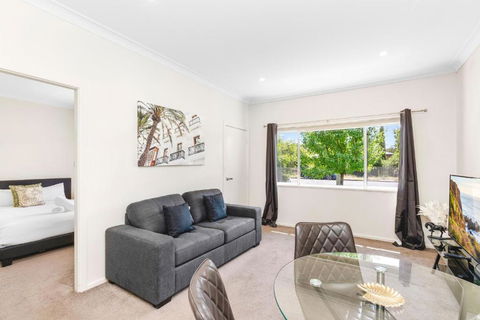 Altus Wagga Apartments - Accommodation Port Macquarie 4