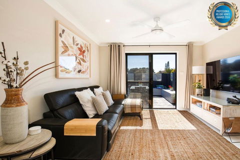 Alkira - Pet Friendly - 4 Mins Walk To Beach - Accommodation Port Macquarie 1