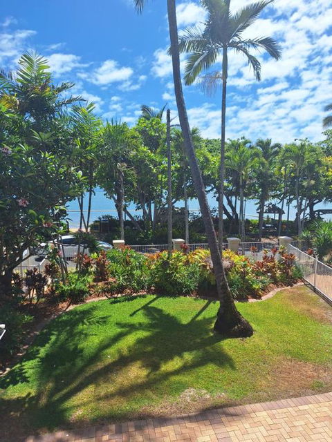 Apartment 12 On Trinity Beach - Accommodation Port Macquarie 0