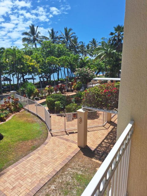 Apartment 12 On Trinity Beach - Accommodation Port Macquarie 3