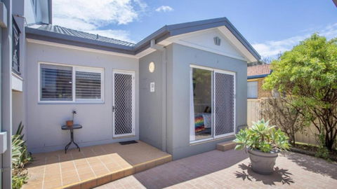 Apartment 30 - The Meridian - Accommodation Port Macquarie 0