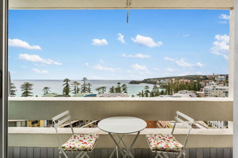 Apartment With Pool Access A Minute To The Beach - Accommodation Port Macquarie 2