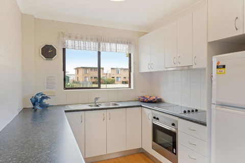 Apollo Unit 17 Ground Floor - Accommodation Port Macquarie 3
