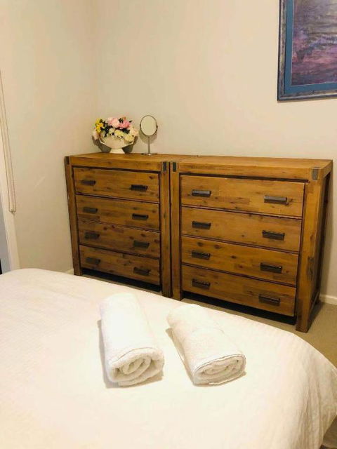 Apple House Truganina - Accommodation Port Macquarie 2