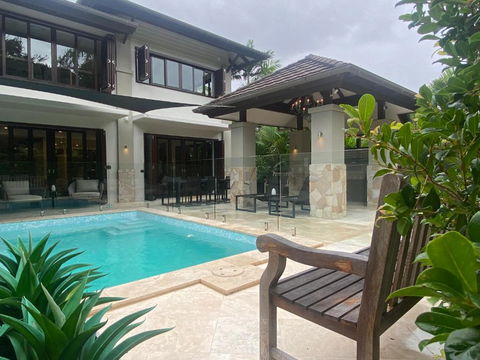 AQUA Beachfront Villa Port Douglas - Accommodation Port Macquarie 3