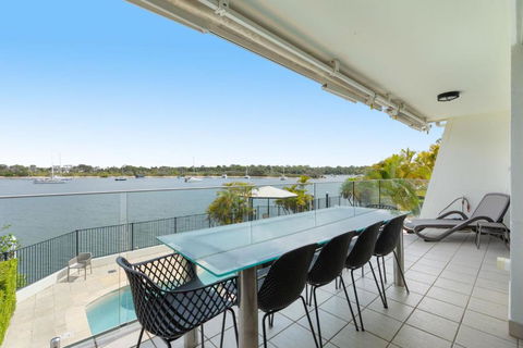 Aqua Linea 3 Noosa Parade 82 - Accommodation Port Macquarie 1