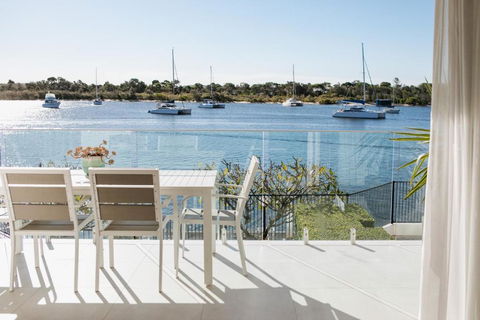 Aqua Linea - Accommodation Port Macquarie 0