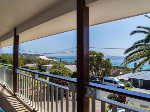 Aqua Palm With Sweeping One Mile Views - Accommodation Port Macquarie 2