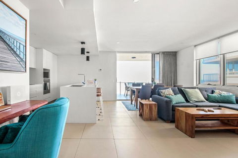 Aquaview Unit 304 Kings Beach - Accommodation Port Macquarie 0