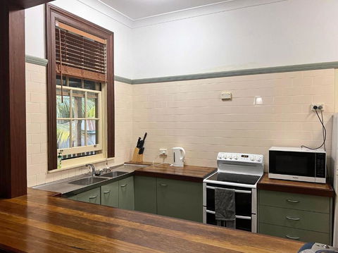 Arakoon House 4 - Bring Your Own Linen - Accommodation Port Macquarie 1