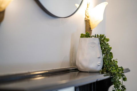 Archer St Heart Of North Adelaide Balcony 65TV - Accommodation Port Macquarie 1