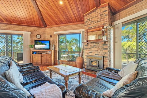Argia Jervis Bay - Accommodation Port Macquarie 4