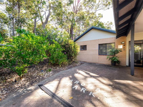 Aroha - Accommodation Port Macquarie 2