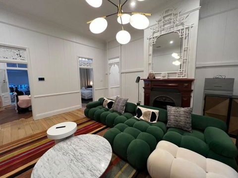 Artists Residence - Accommodation Port Macquarie 0