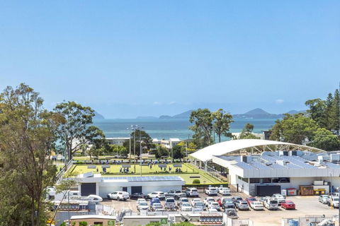 Ash Haven, 19 Ash St - Views, Pool, Air Con, Boat Parking, Wi-Fi - Accommodation Port Macquarie 0