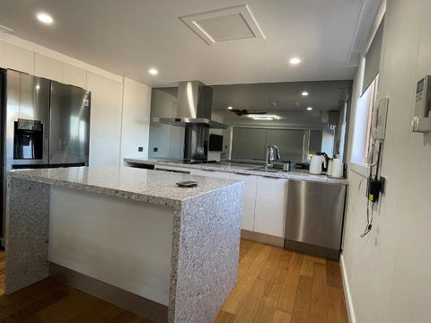 Astor Apartment 1 - Accommodation Port Macquarie 4