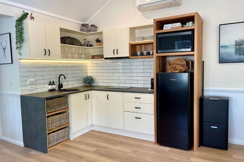 Autumn Beauty - Alpine Cottage 5 - Accommodation Port Macquarie 4